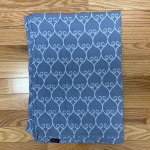 Bebe Au‎ Lait Nursing Coverup